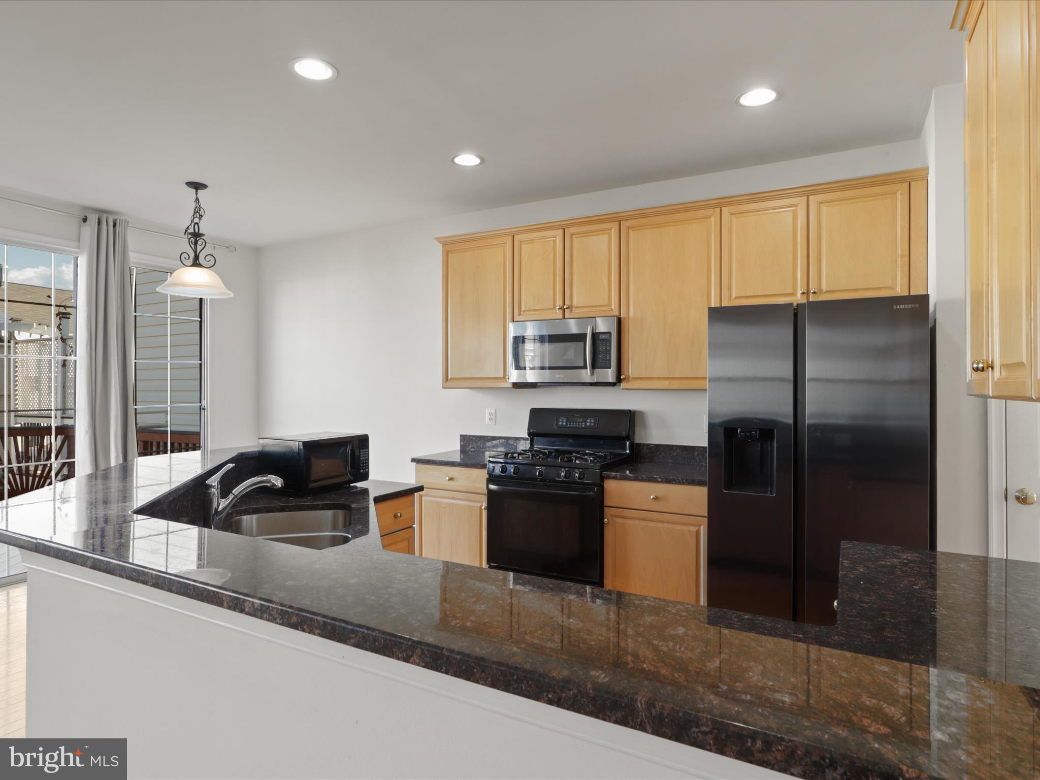 LOUDOUN PARKWAY CENTER - Residential Lease