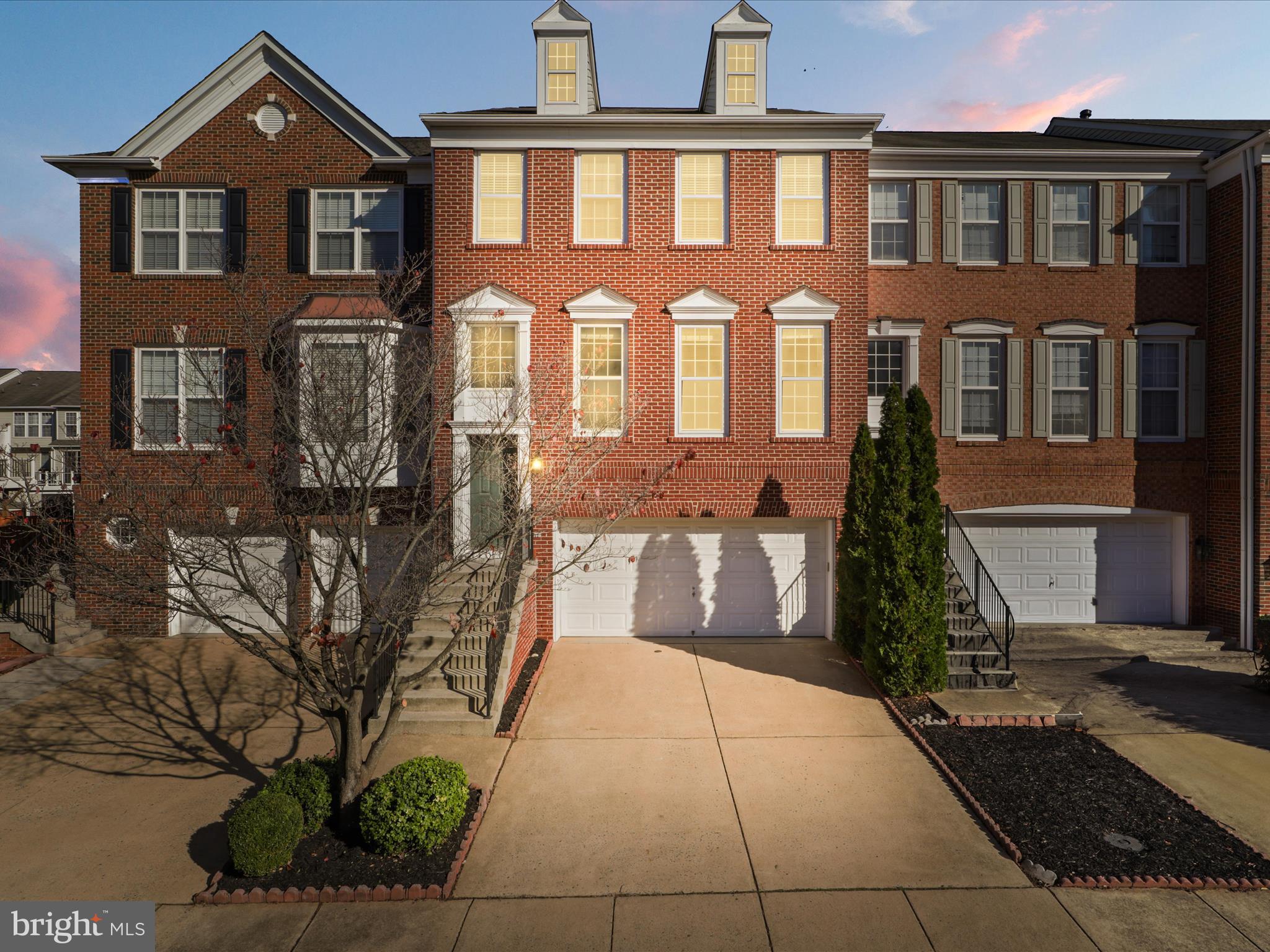 LOUDOUN PARKWAY CENTER - Residential Lease