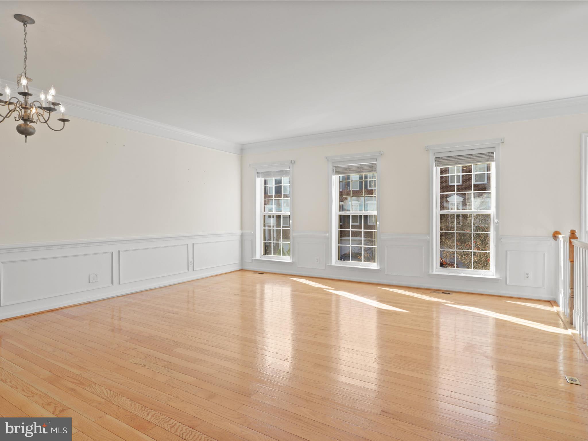 LOUDOUN PARKWAY CENTER - Residential Lease