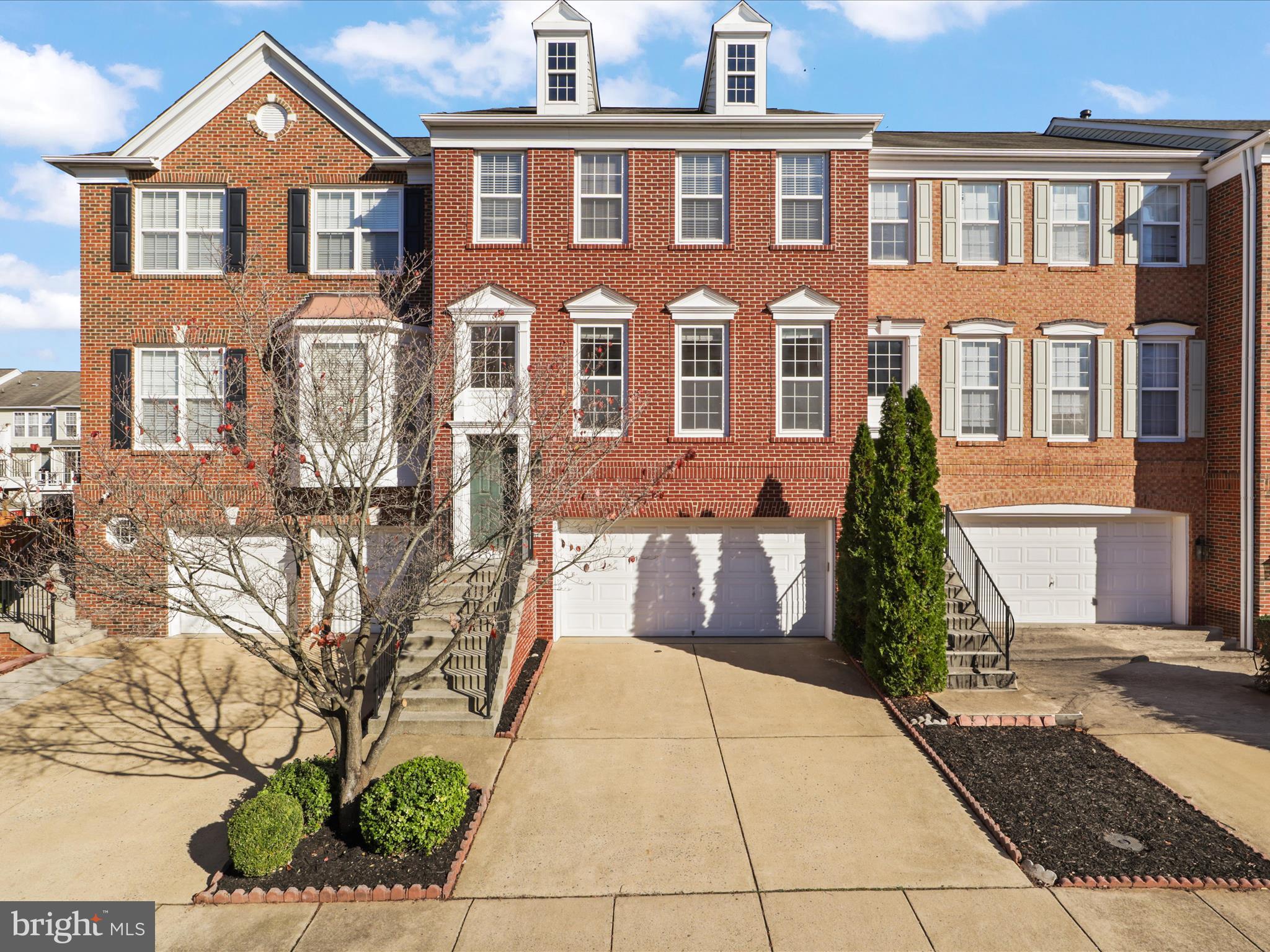 LOUDOUN PARKWAY CENTER - Residential Lease
