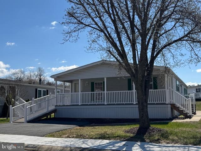 VILLAGE OF CECIL WOODS - Residential