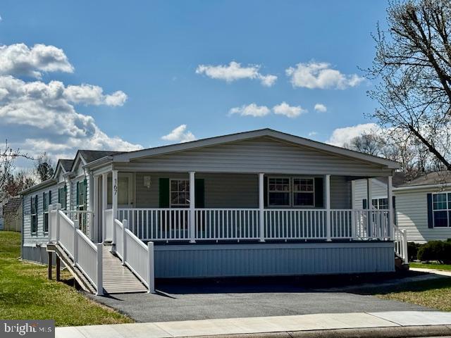 VILLAGE OF CECIL WOODS - Residential