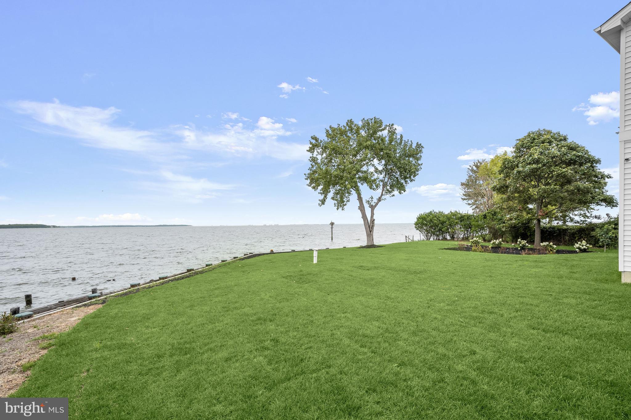 IDLEWILDE ON THE BAY - Residential