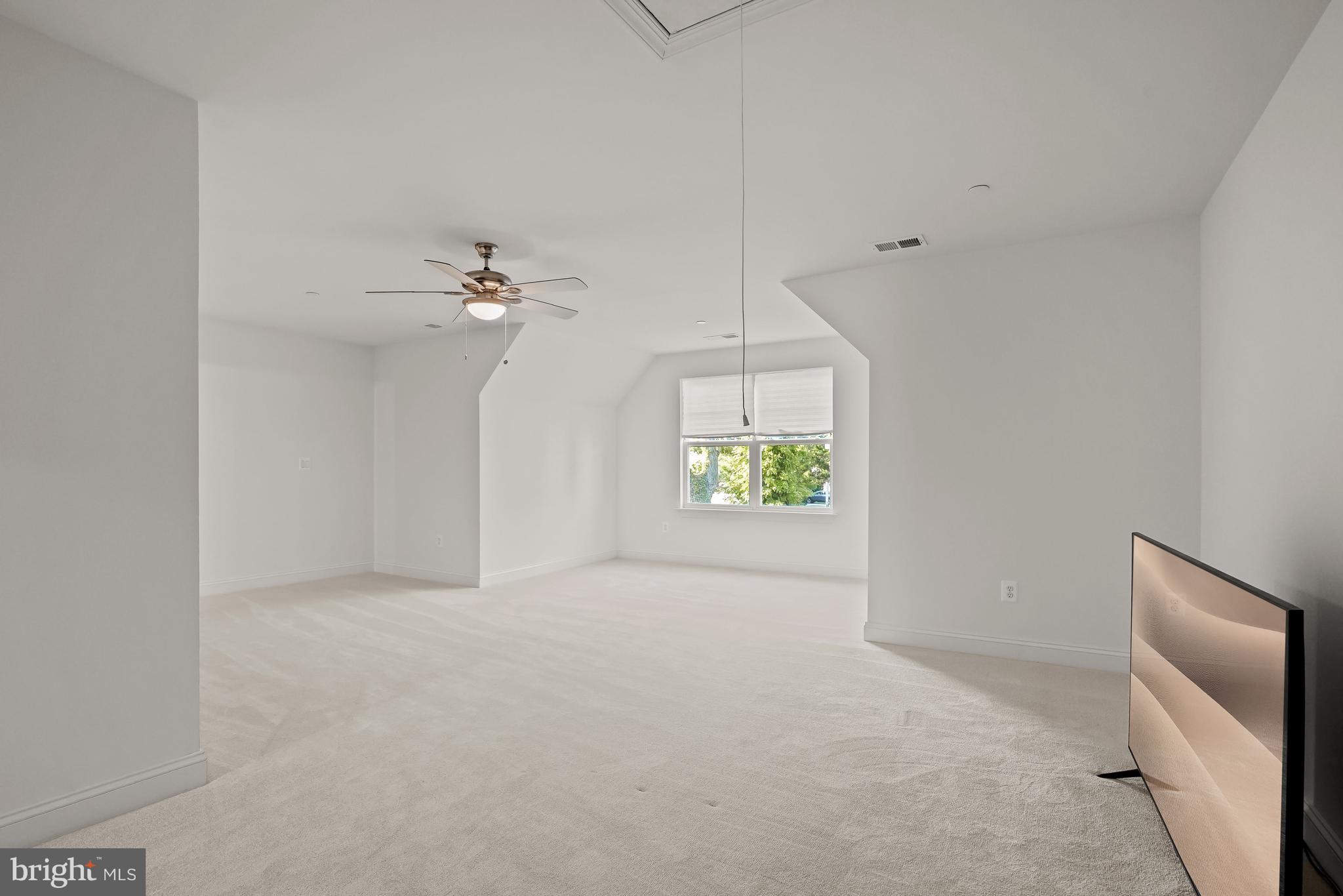 IDLEWILDE ON THE BAY - Residential