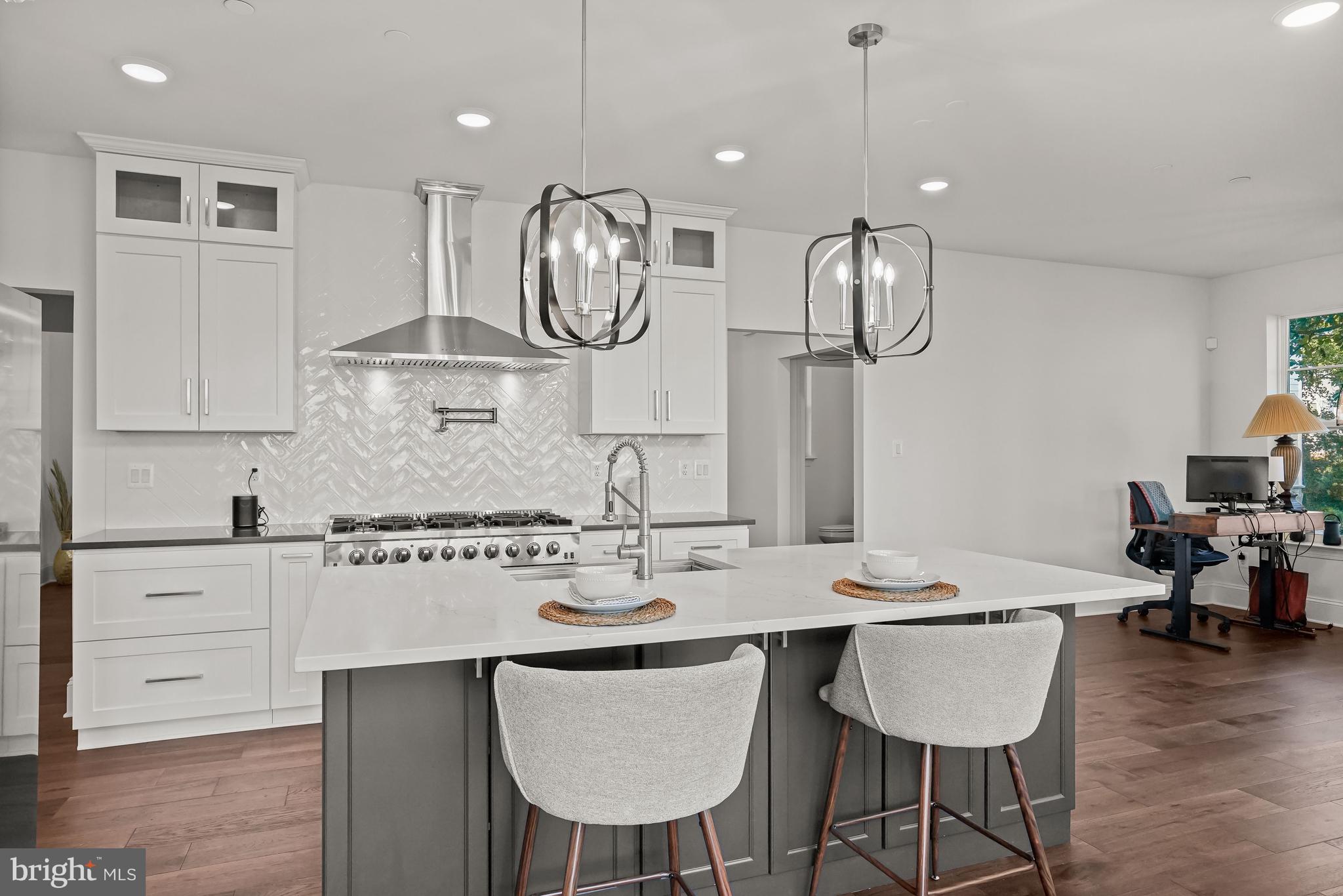 IDLEWILDE ON THE BAY - Residential