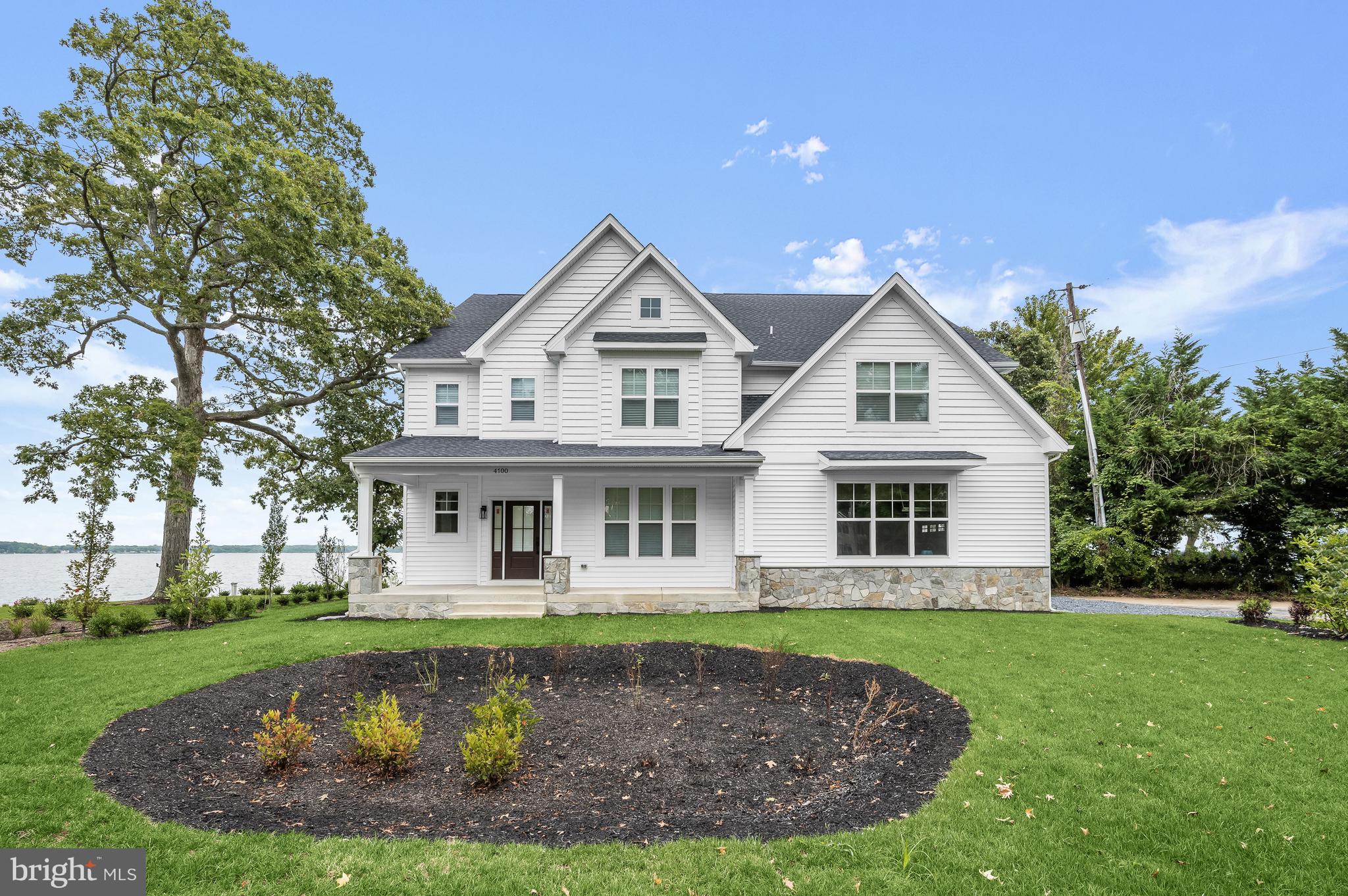 IDLEWILDE ON THE BAY - Residential