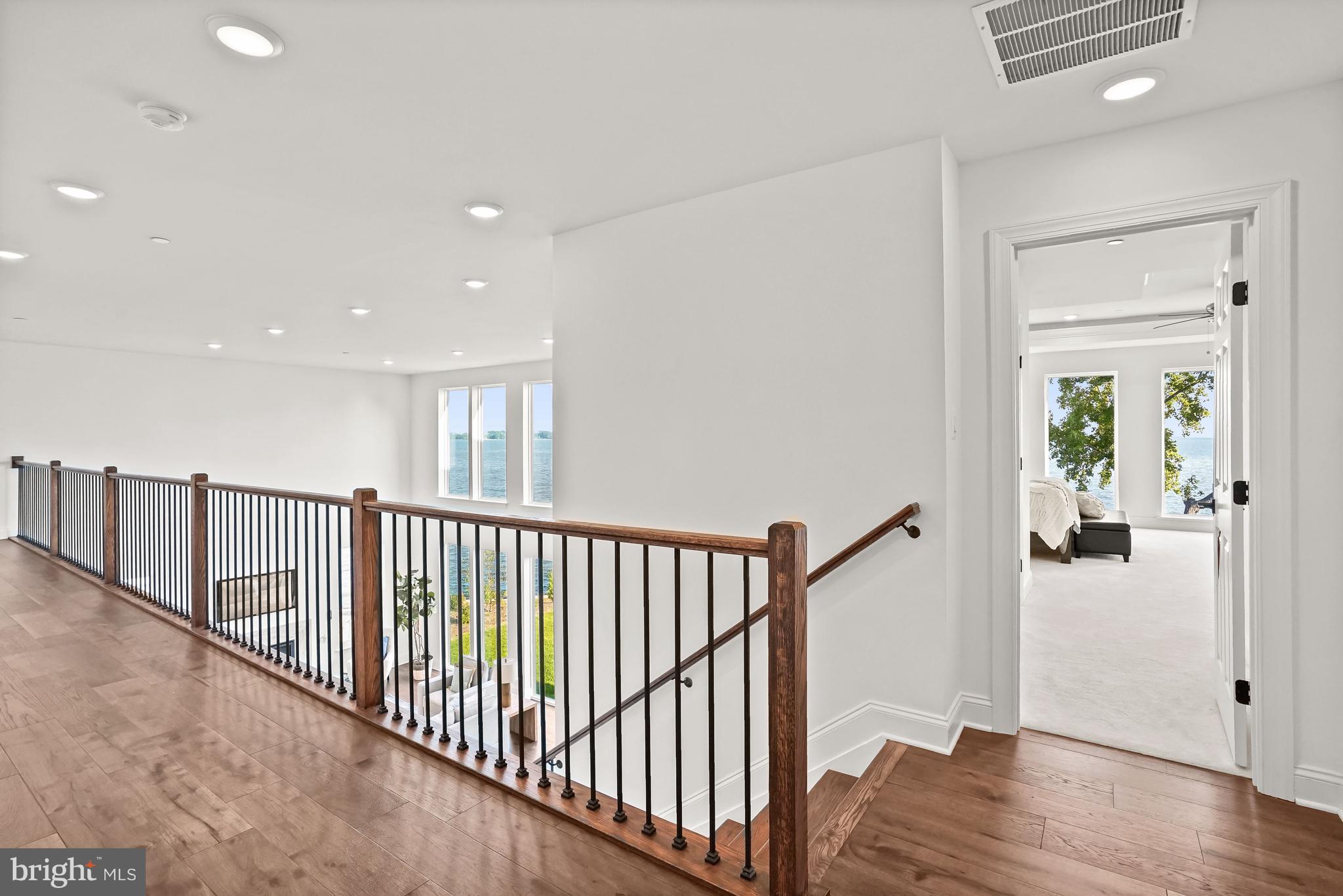 IDLEWILDE ON THE BAY - Residential