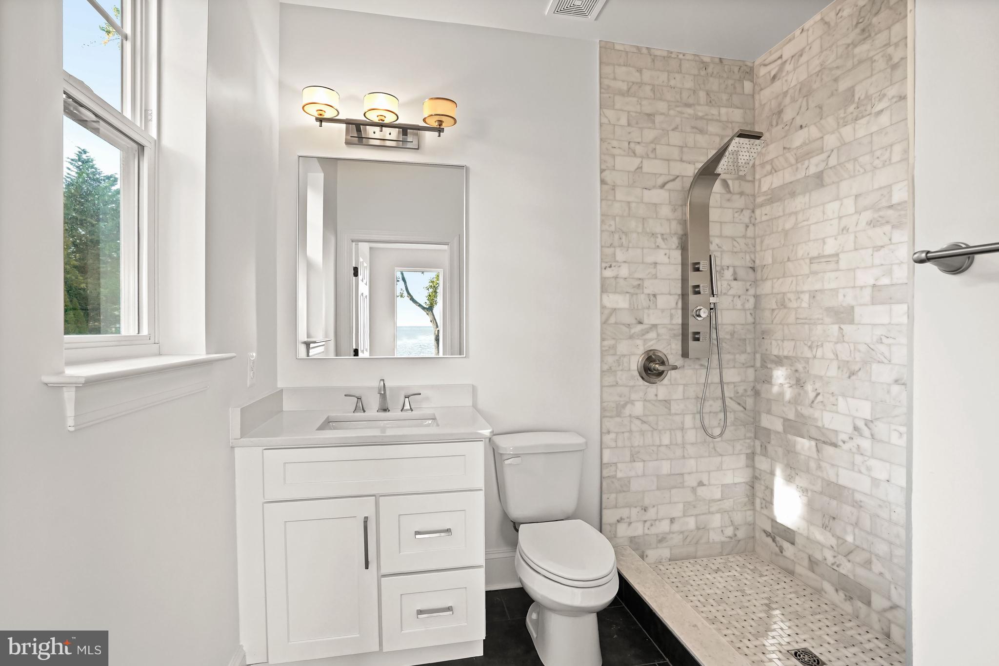 IDLEWILDE ON THE BAY - Residential