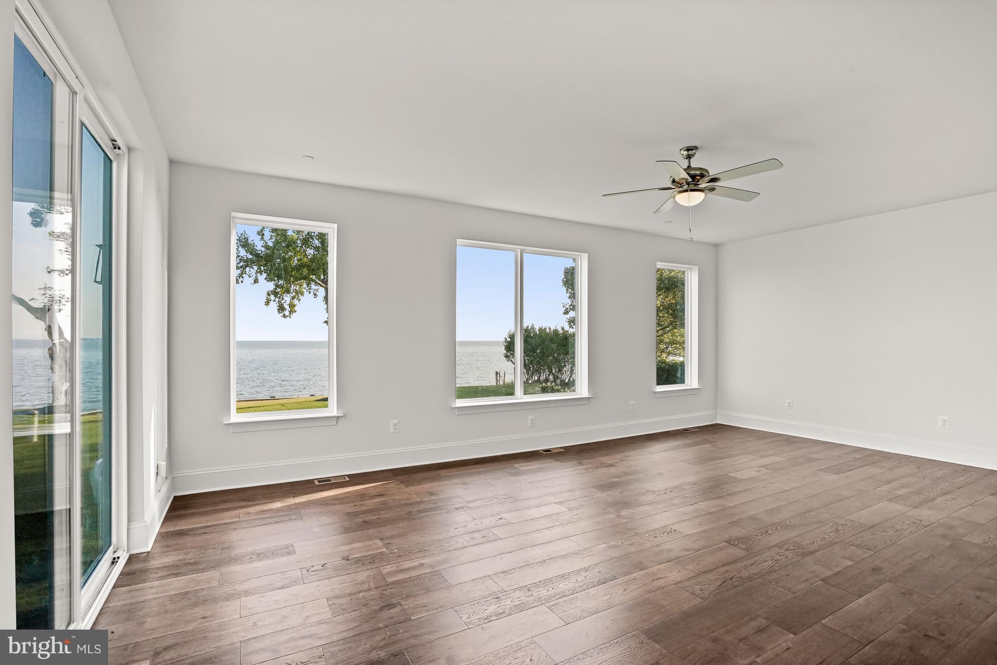 IDLEWILDE ON THE BAY - Residential