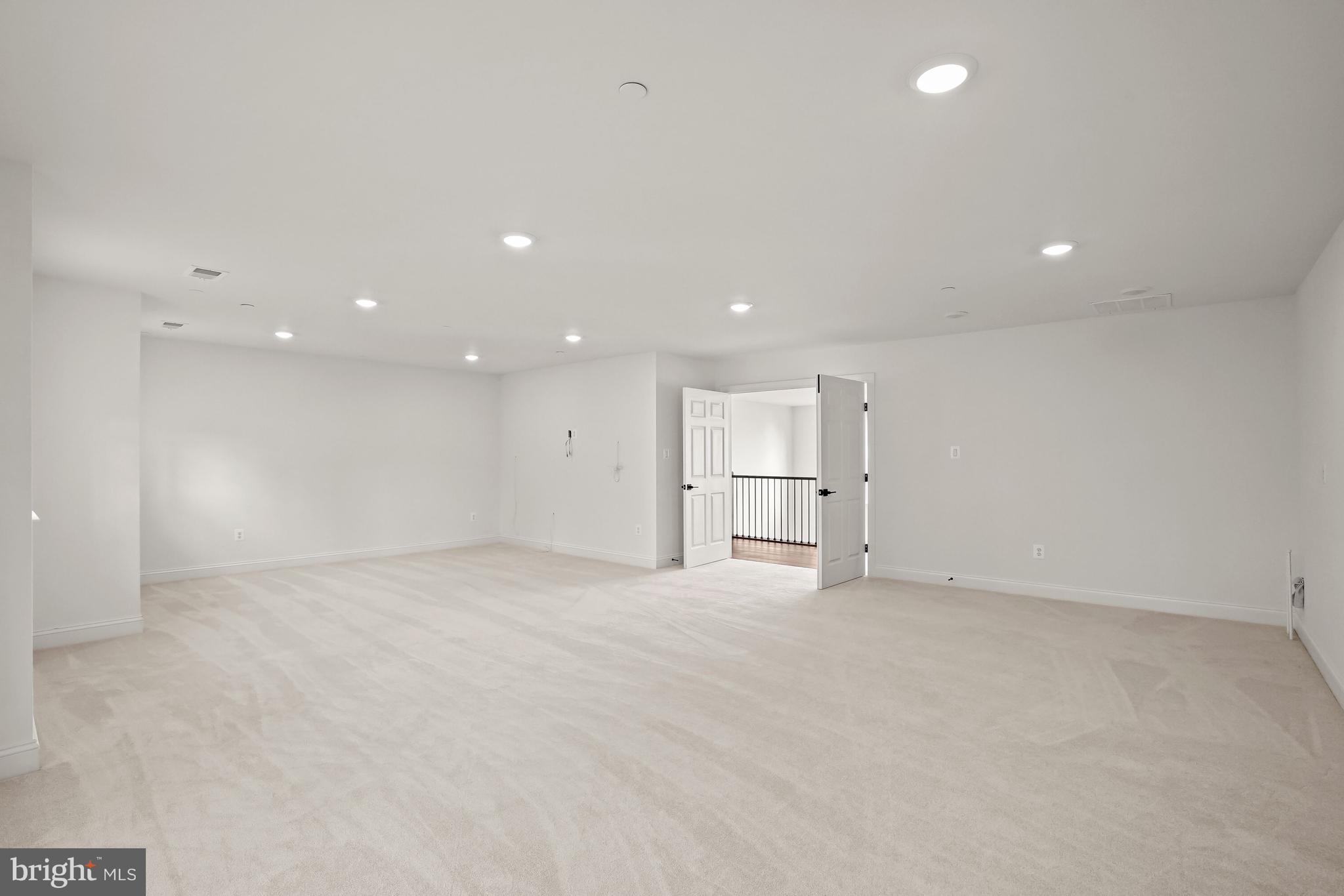 IDLEWILDE ON THE BAY - Residential