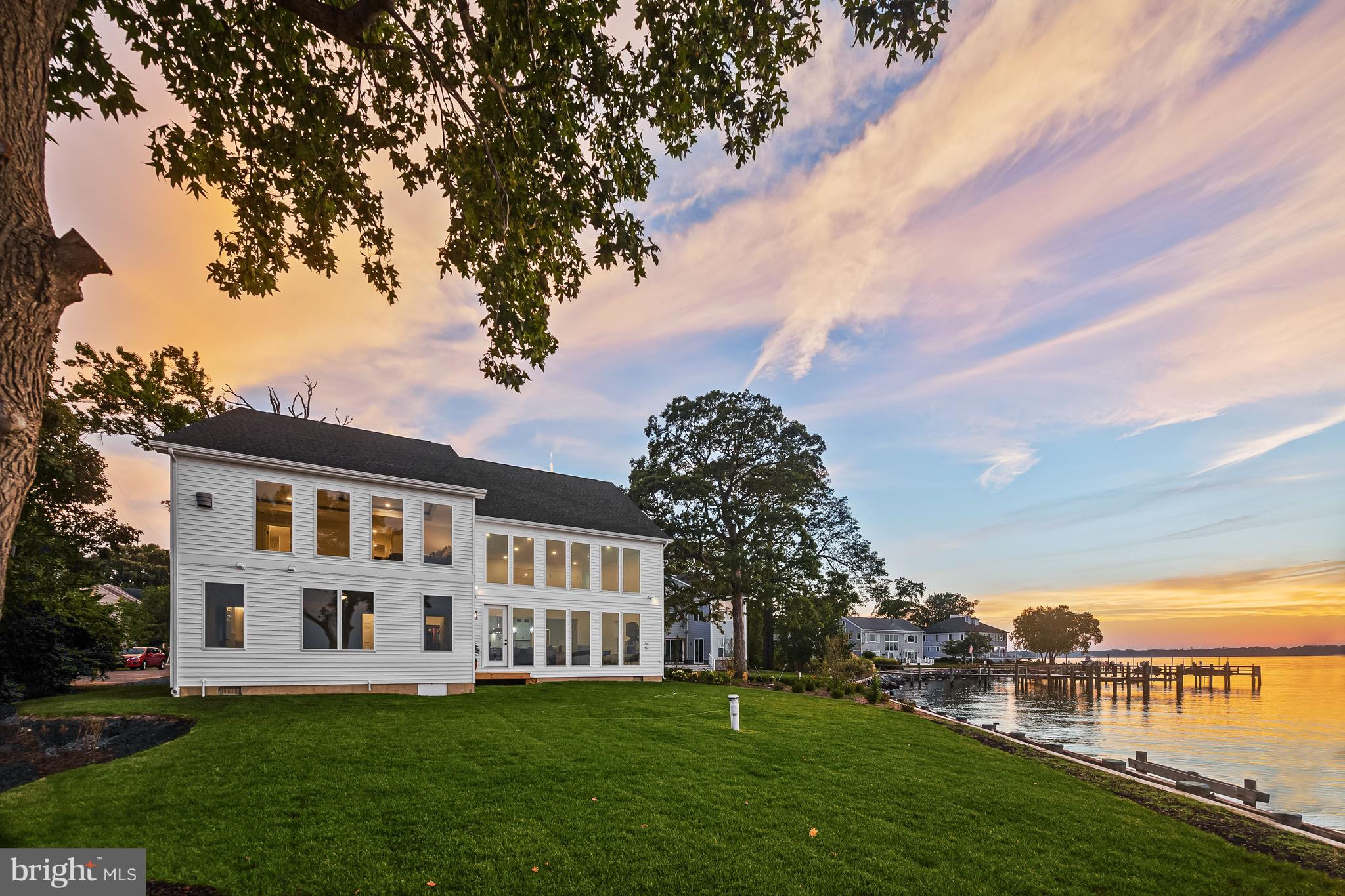 IDLEWILDE ON THE BAY - Residential