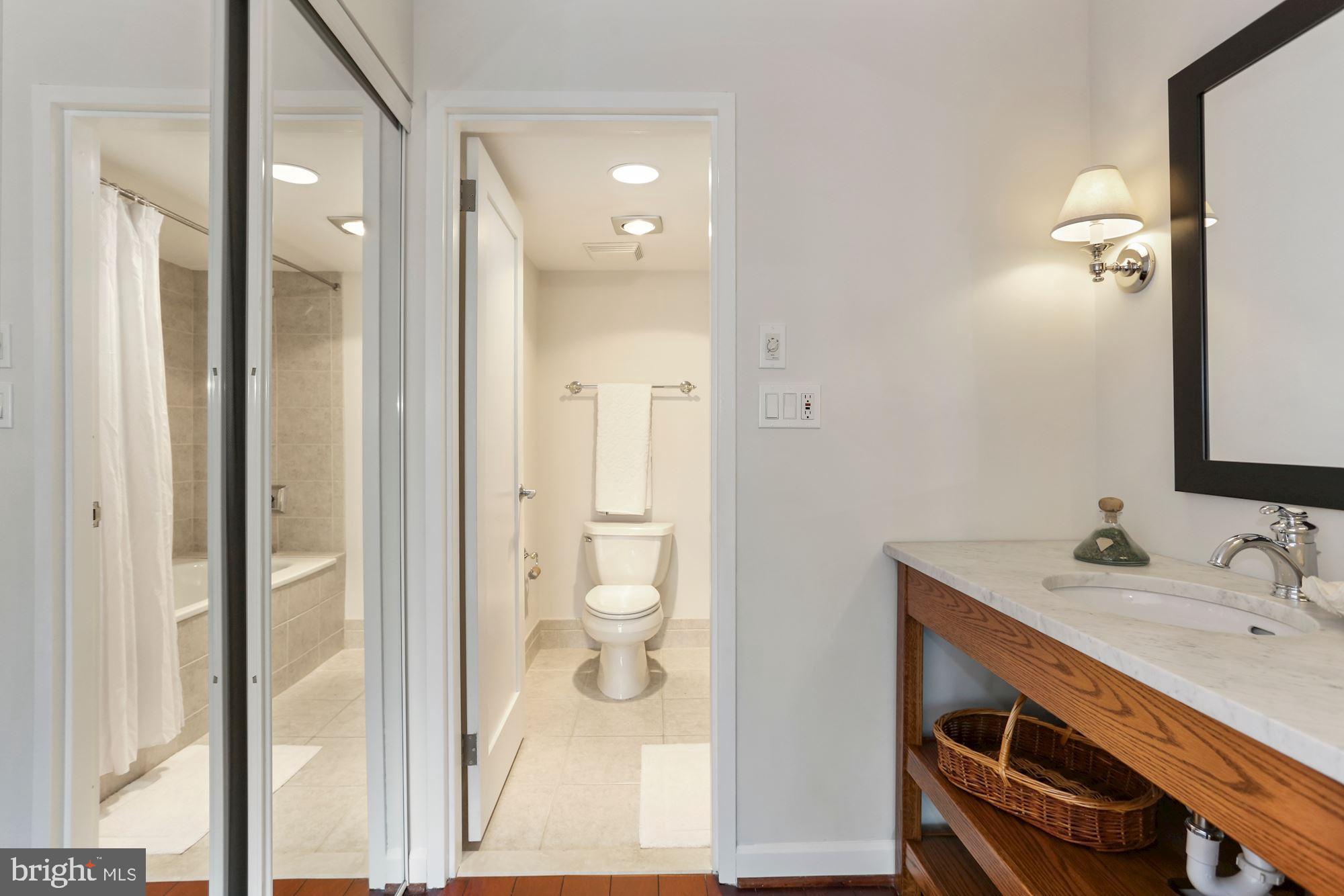 ENCORE OF MCLEAN - Residential