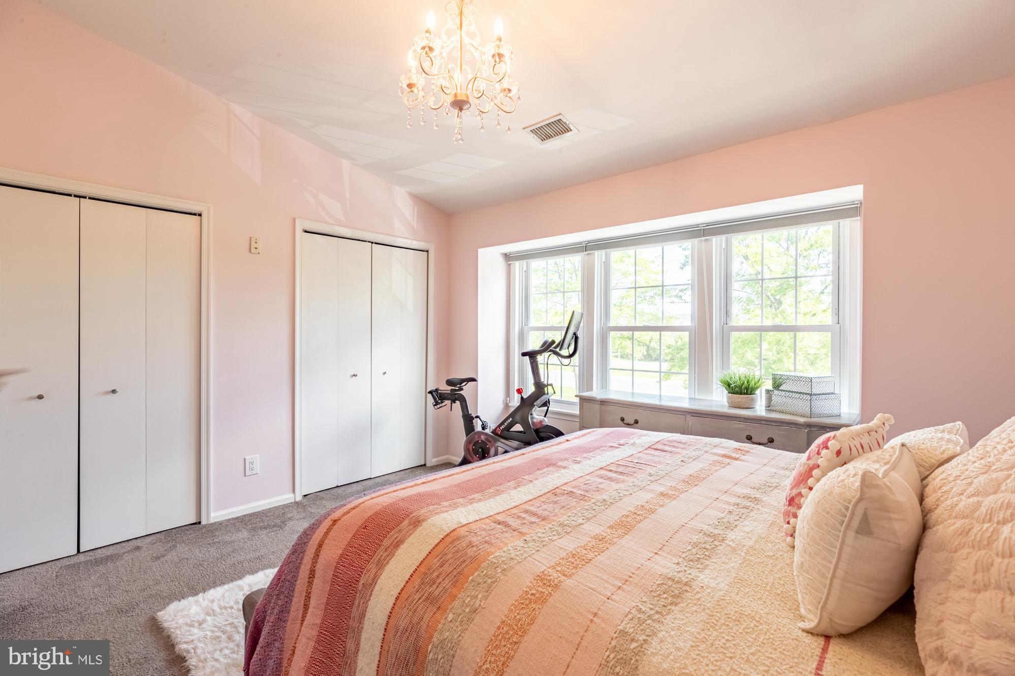 GRAYS POINTE - Residential