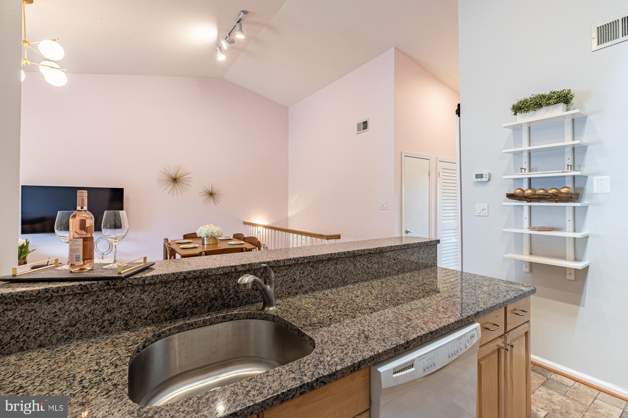 GRAYS POINTE - Residential