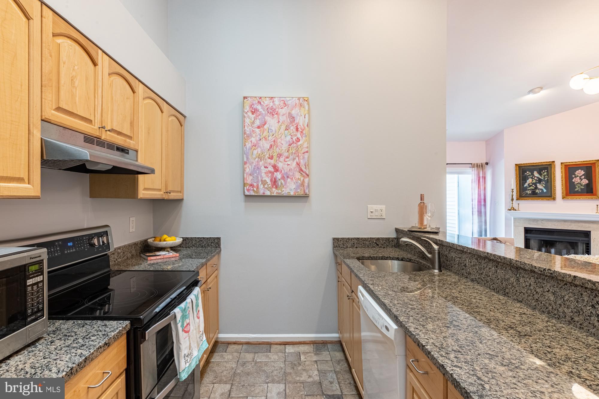 GRAYS POINTE - Residential