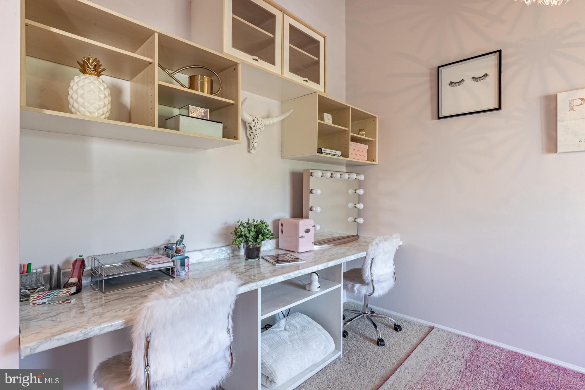 GRAYS POINTE - Residential