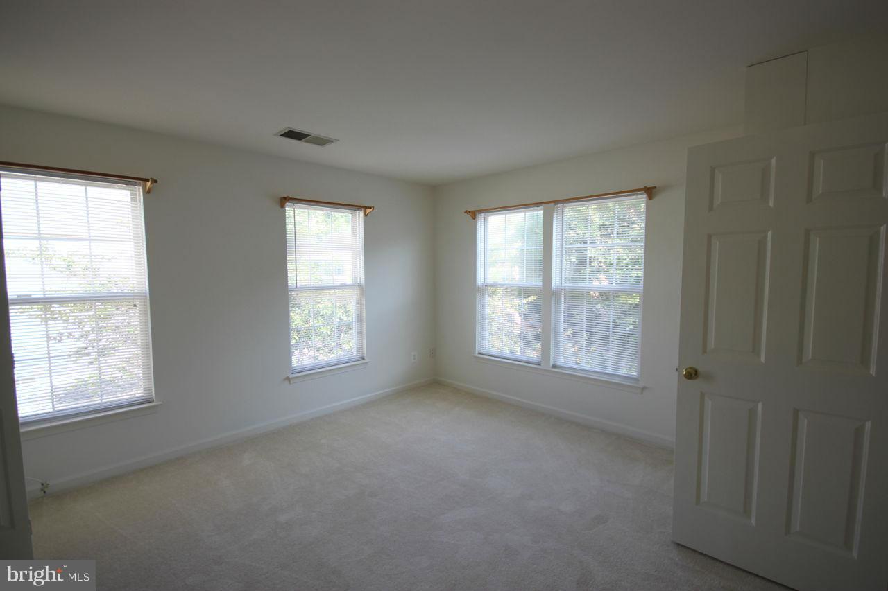 CEDAR LAKES - Residential Lease