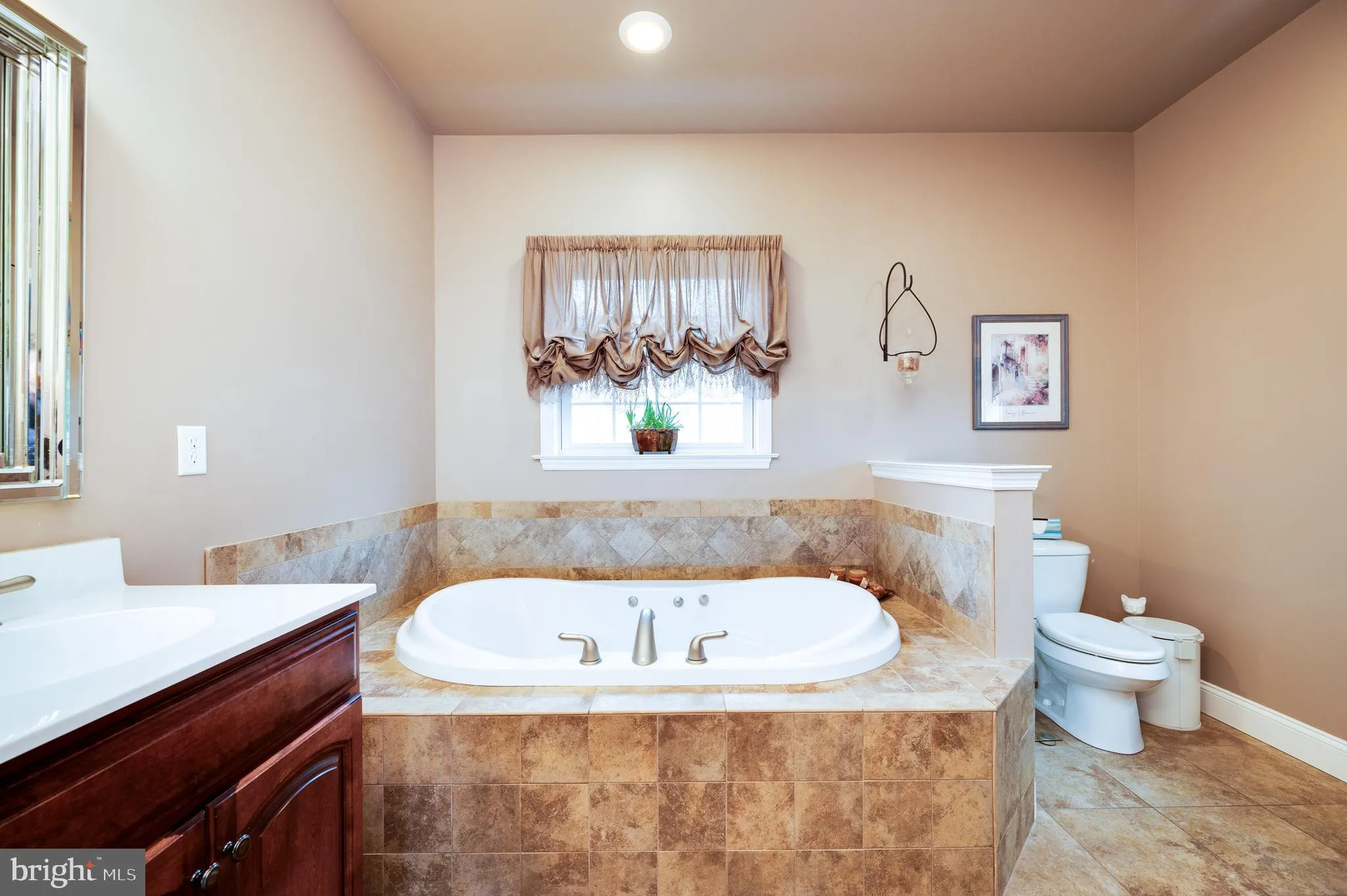 Fleetwood, Pennsylvania 19522, United States, 4 Bedrooms Bedrooms, ,4 BathroomsBathrooms,Residential,Active,245452