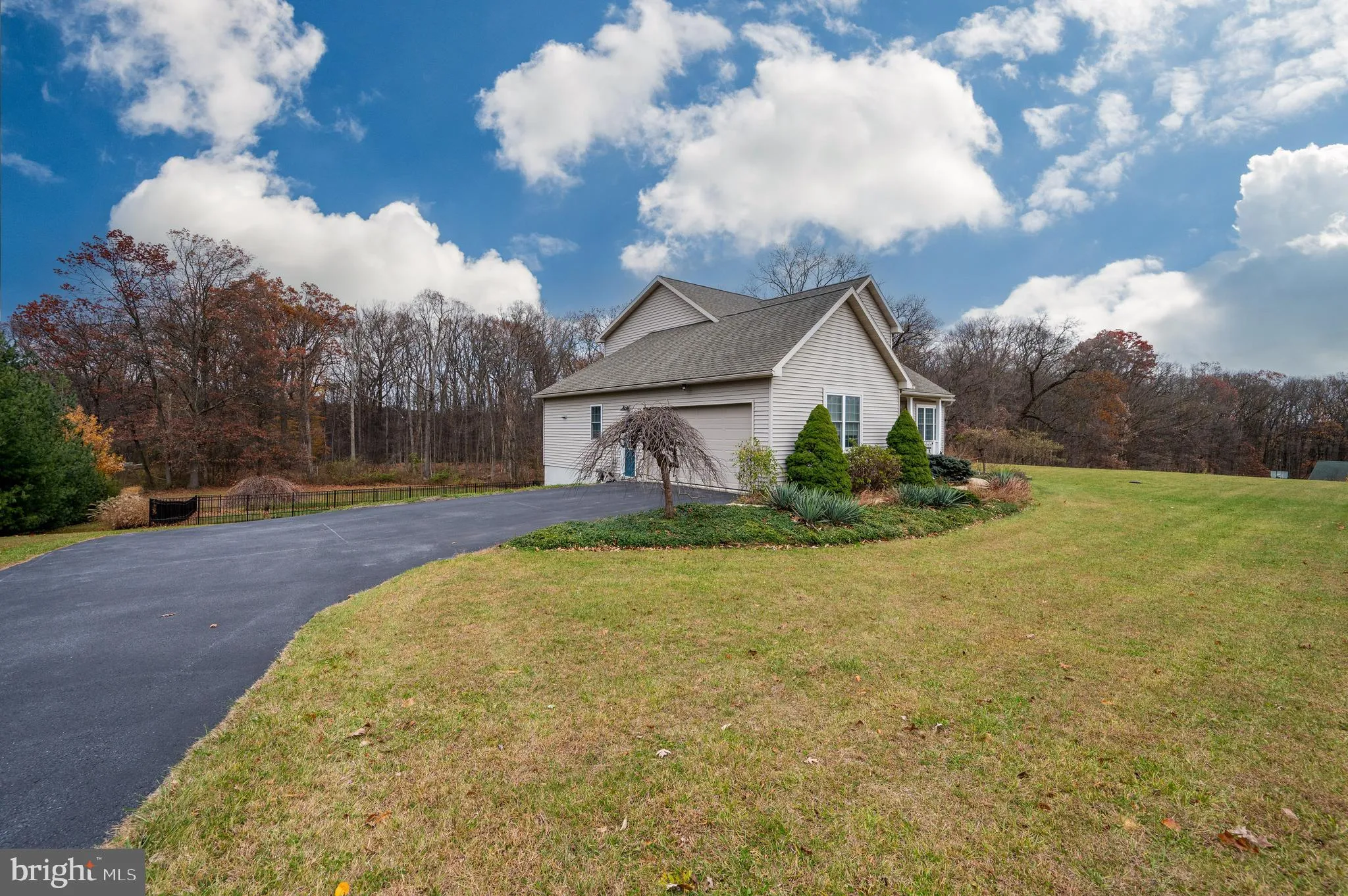 Fleetwood, Pennsylvania 19522, United States, 4 Bedrooms Bedrooms, ,4 BathroomsBathrooms,Residential,Active,245452