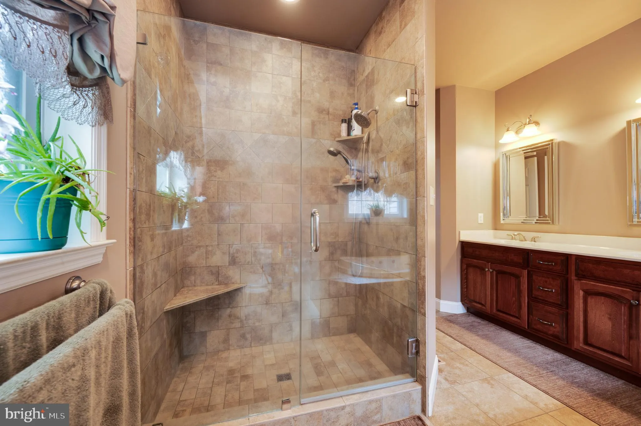 Fleetwood, Pennsylvania 19522, United States, 4 Bedrooms Bedrooms, ,4 BathroomsBathrooms,Residential,Active,245452