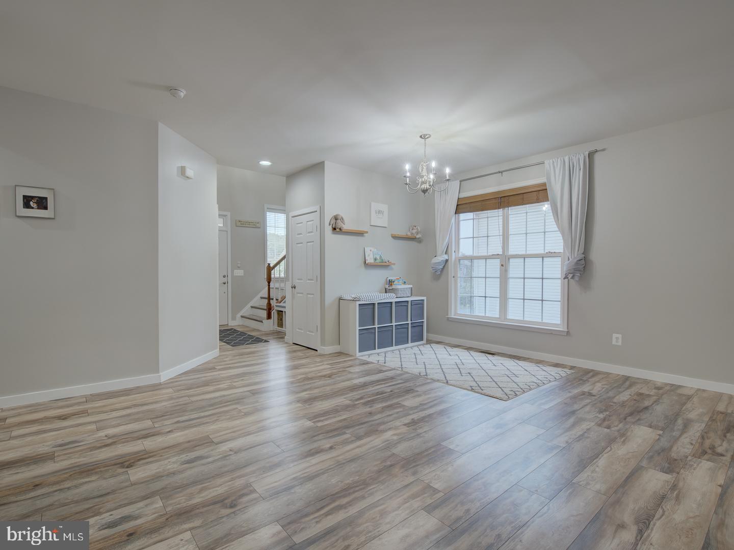 7436 PENSACOLA PLACE