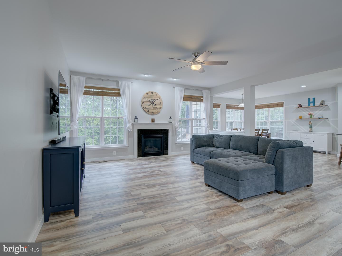 7436 PENSACOLA PLACE