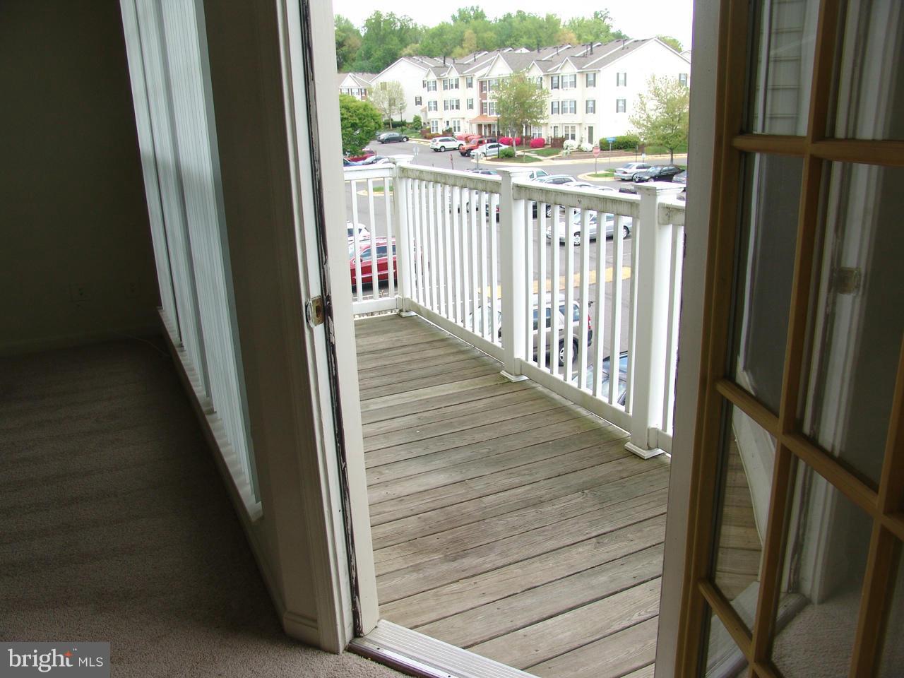 GUNSTON CORNER - Residential Lease