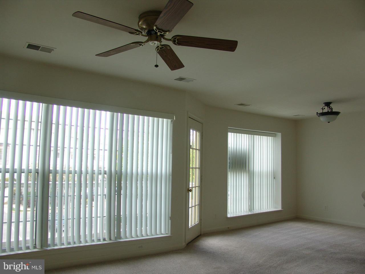 GUNSTON CORNER - Residential Lease