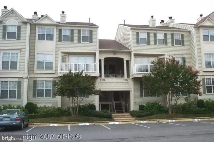 *** Beautitul top floor level Condo Apartment. Nice and Clean, Bright and Light. New Kitchen Cabinets, Refrigerator. Very Convenient Location, Closed to Shops, Bank and Supermarket.  Just off from I-95, only minutes from Fort Belvoir, About 20 mins. to Pentagon and Washington D.C.,  Unit shows very well and ready to move in.*** Price Reduced ***