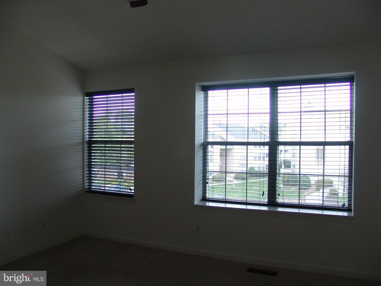 GUNSTON CORNER - Residential Lease