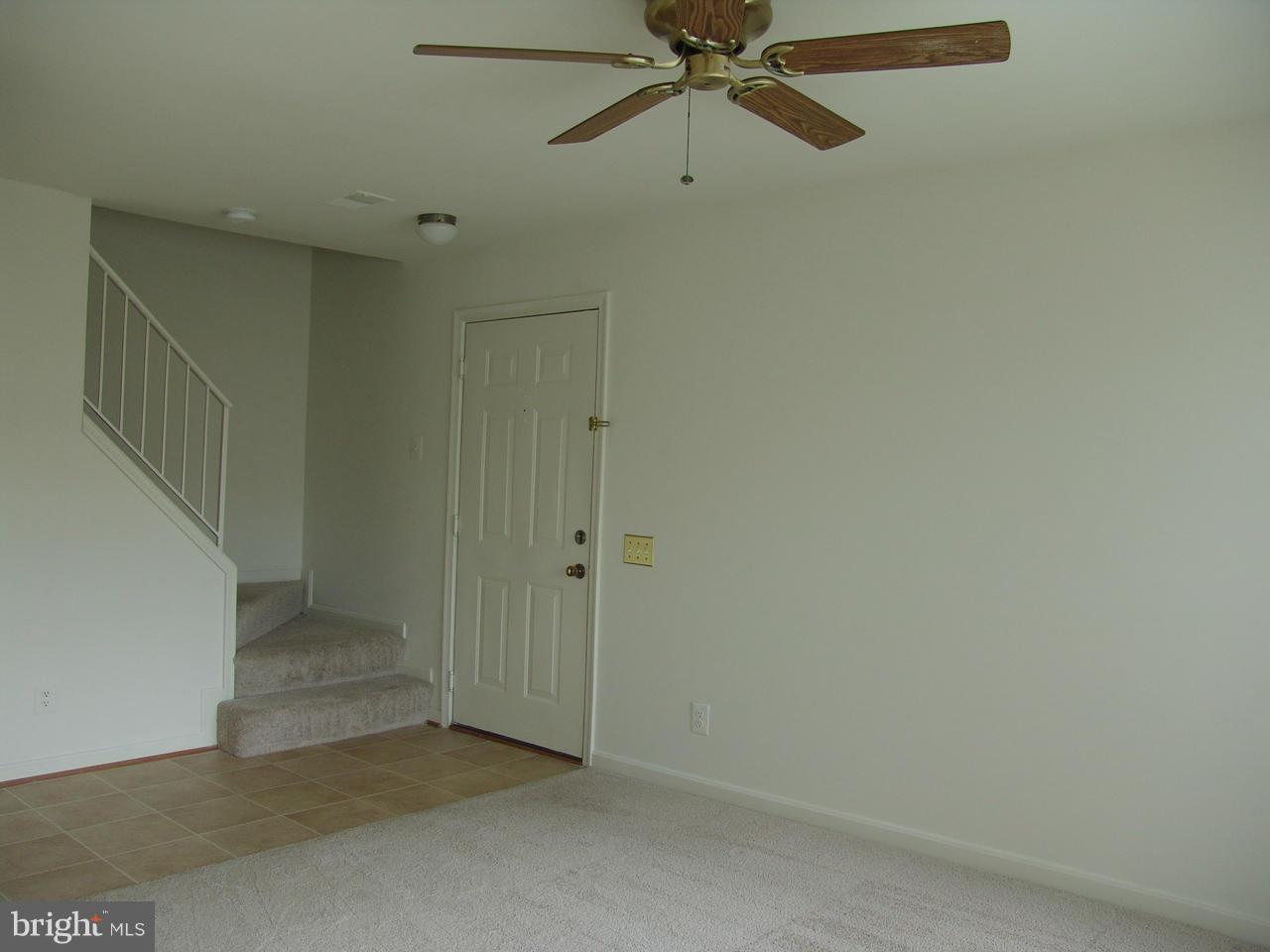 GUNSTON CORNER - Residential Lease