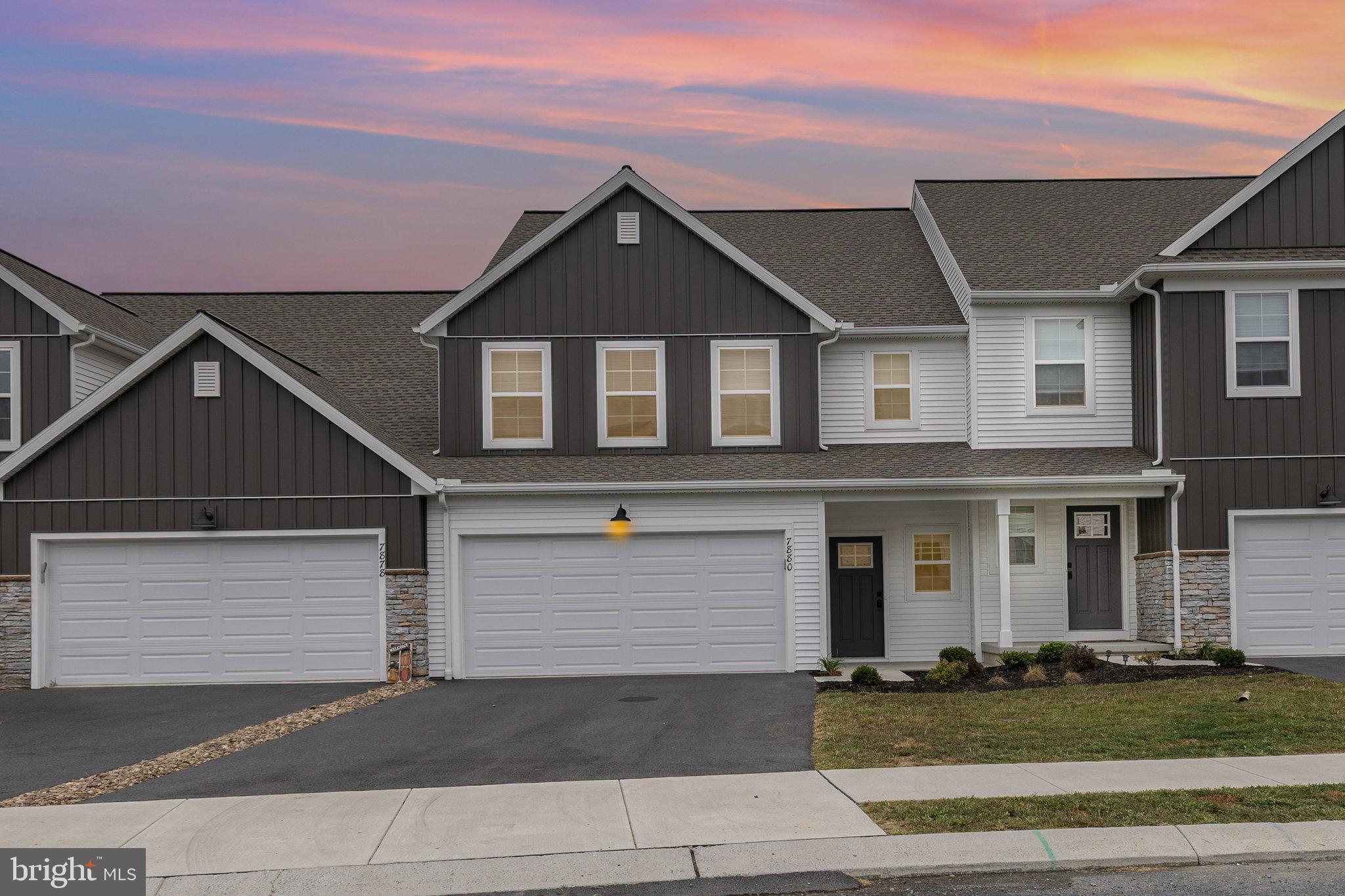 THE TOWNES AT BRIAR CREEK - Residential Lease