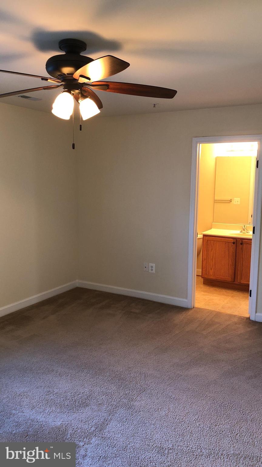 VILLAS ON WATERS EDGE - Residential Lease