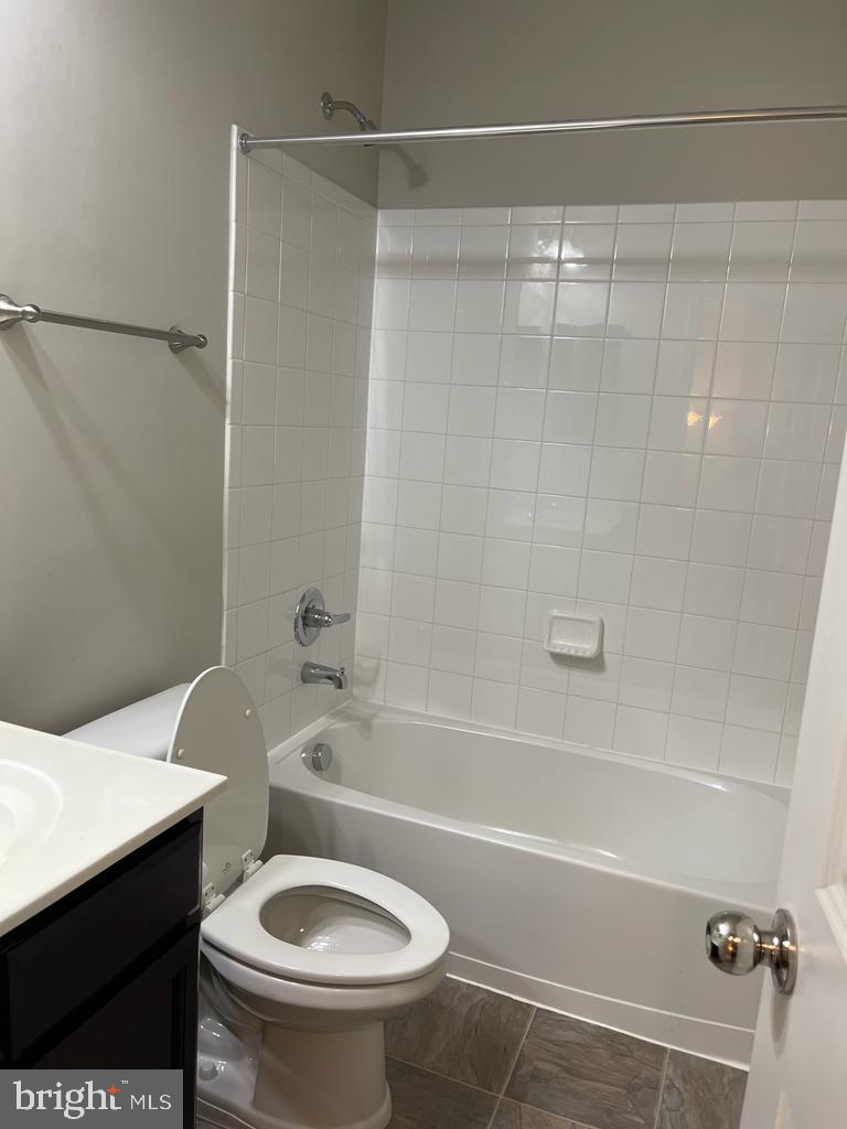 SNOWDEN BRIDGE - Residential Lease