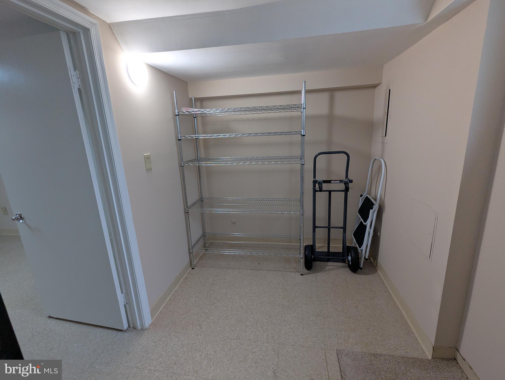 MCKENNEY HILLS - Residential Lease