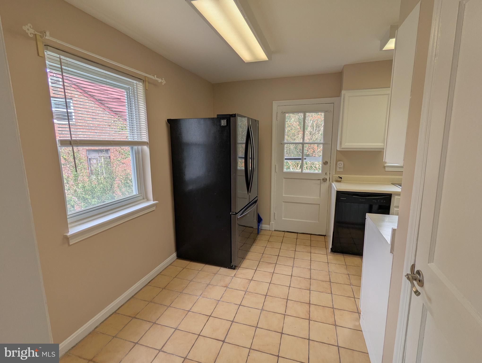 MCKENNEY HILLS - Residential Lease