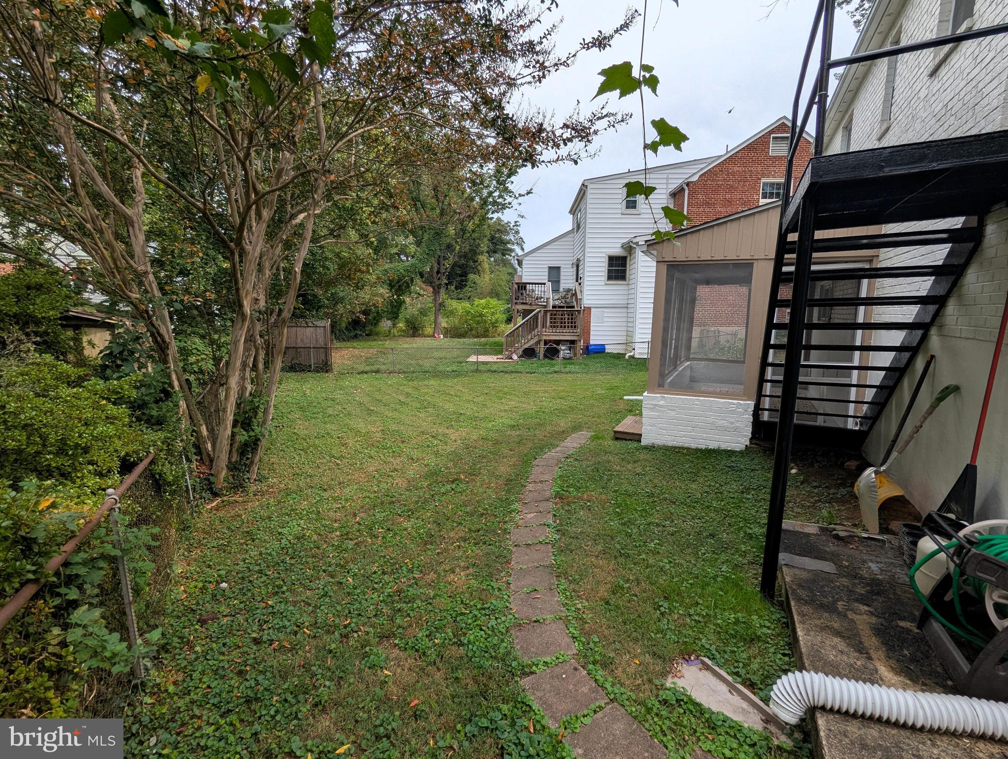 MCKENNEY HILLS - Residential Lease