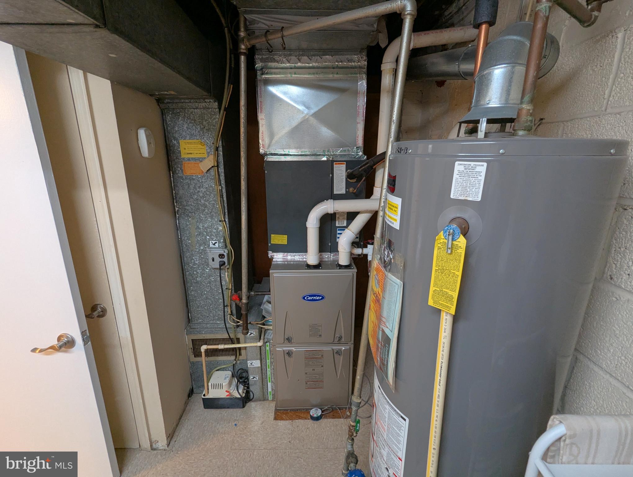 MCKENNEY HILLS - Residential Lease