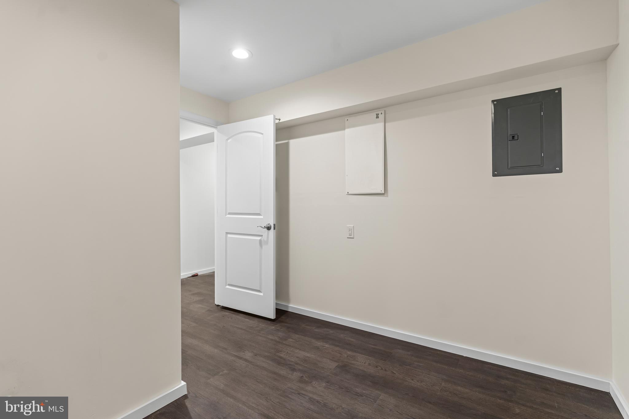 WEST FIELDS - Residential