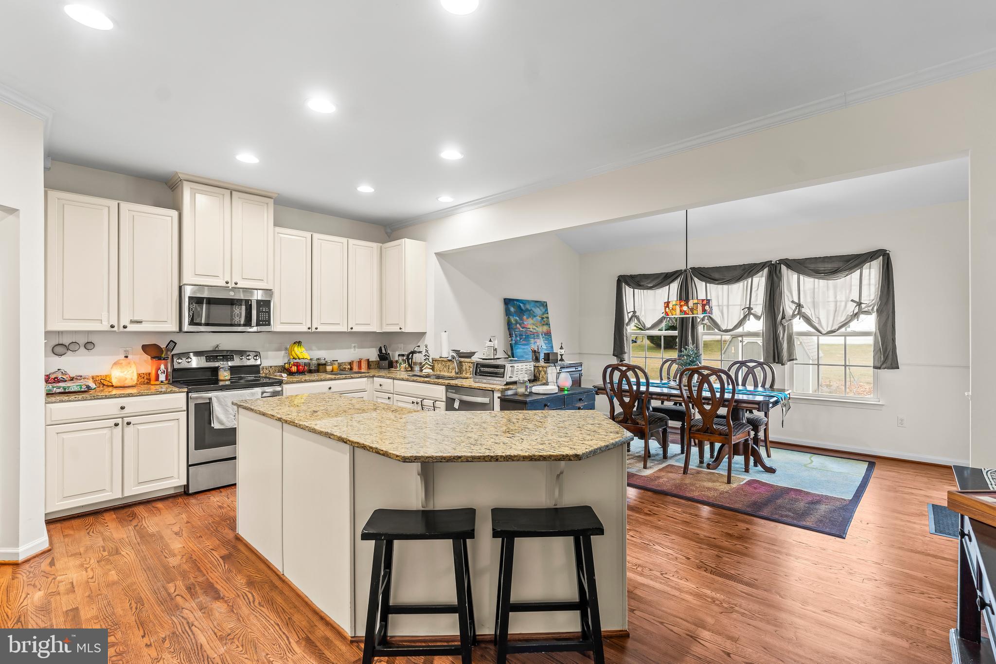 WEST FIELDS - Residential