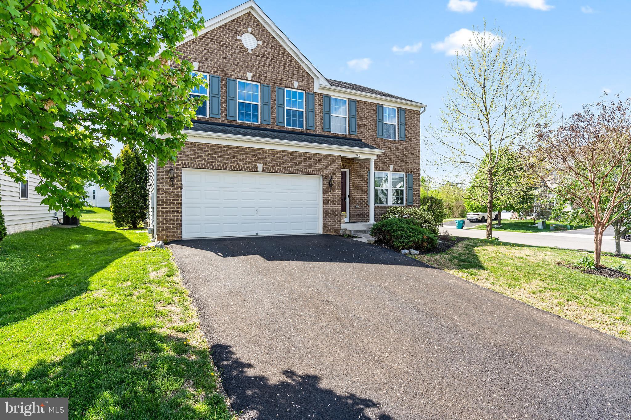 WEST FIELDS - Residential