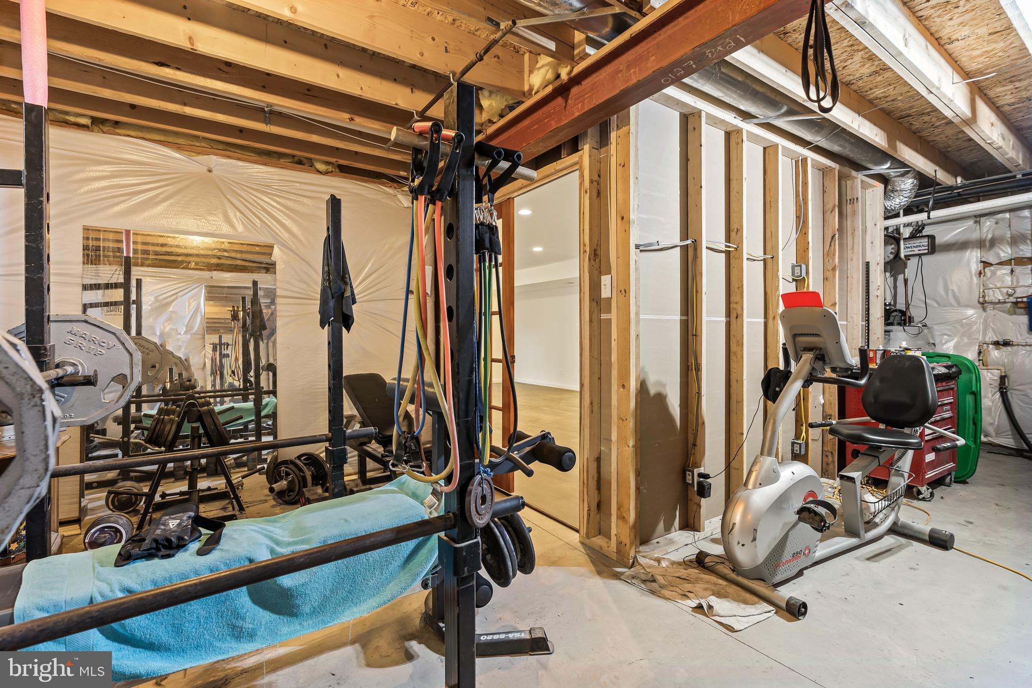 WEST FIELDS - Residential