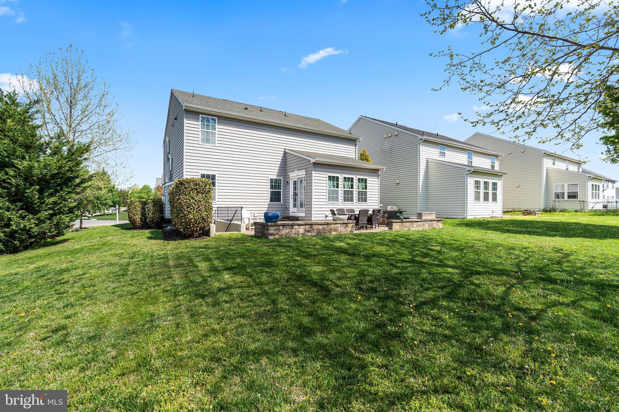 WEST FIELDS - Residential