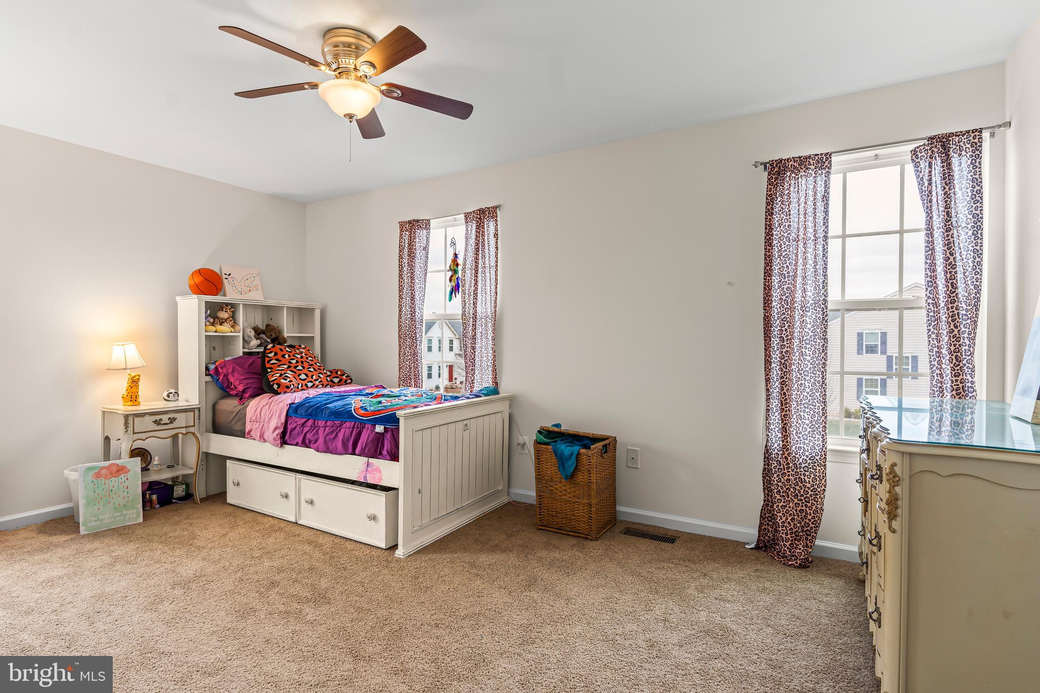 WEST FIELDS - Residential