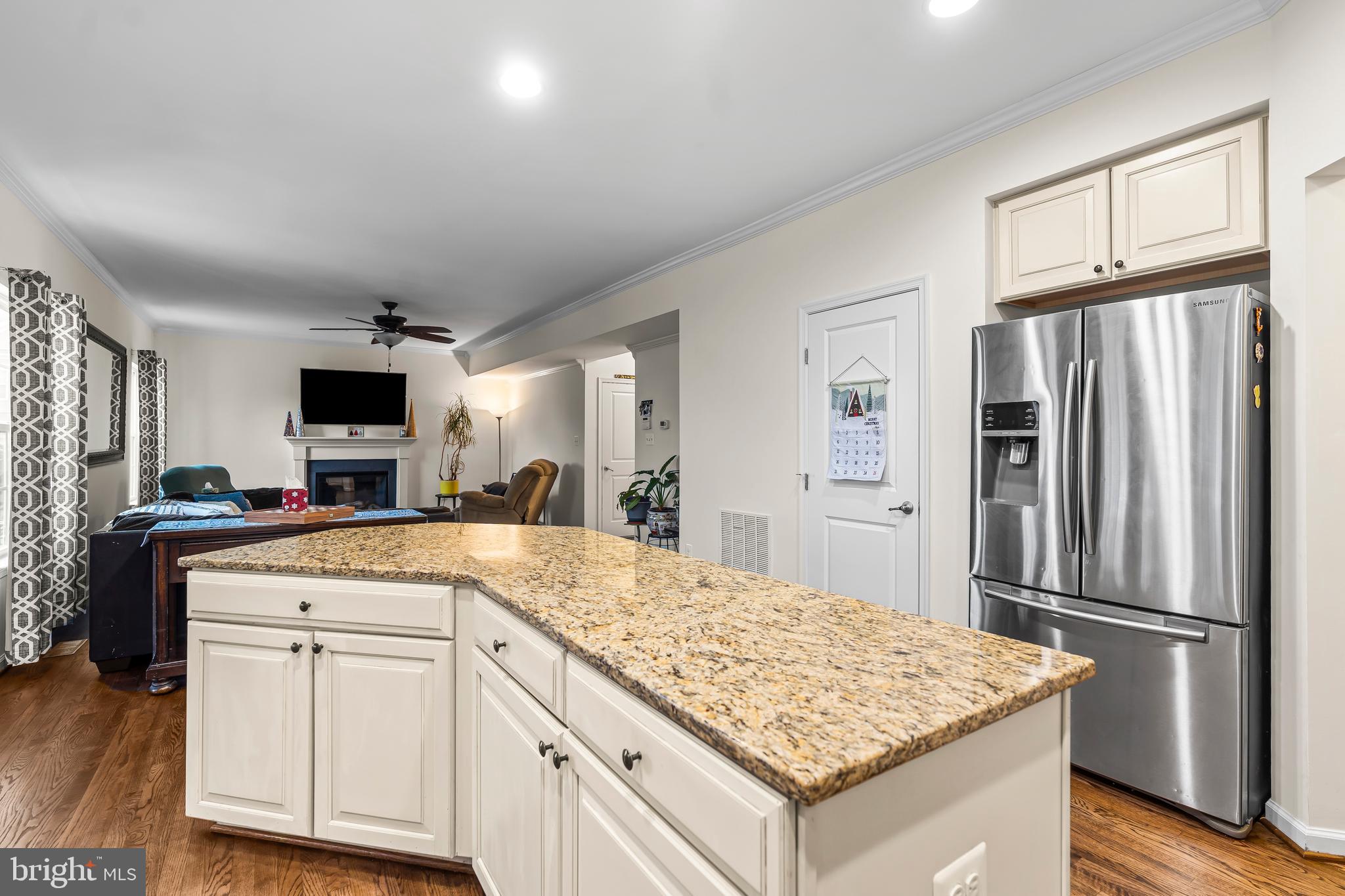 WEST FIELDS - Residential