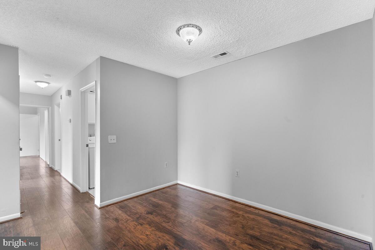 LEISURE WORLD - Residential