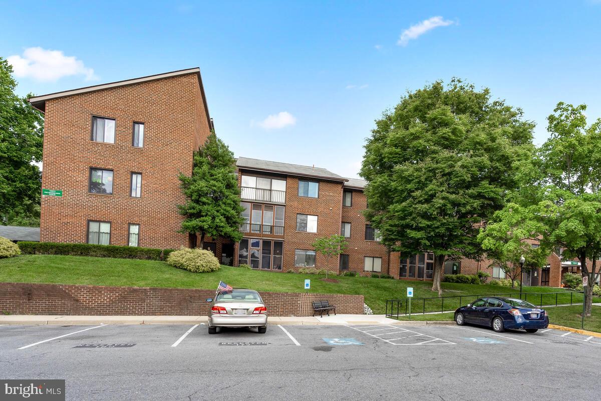 LEISURE WORLD - Residential