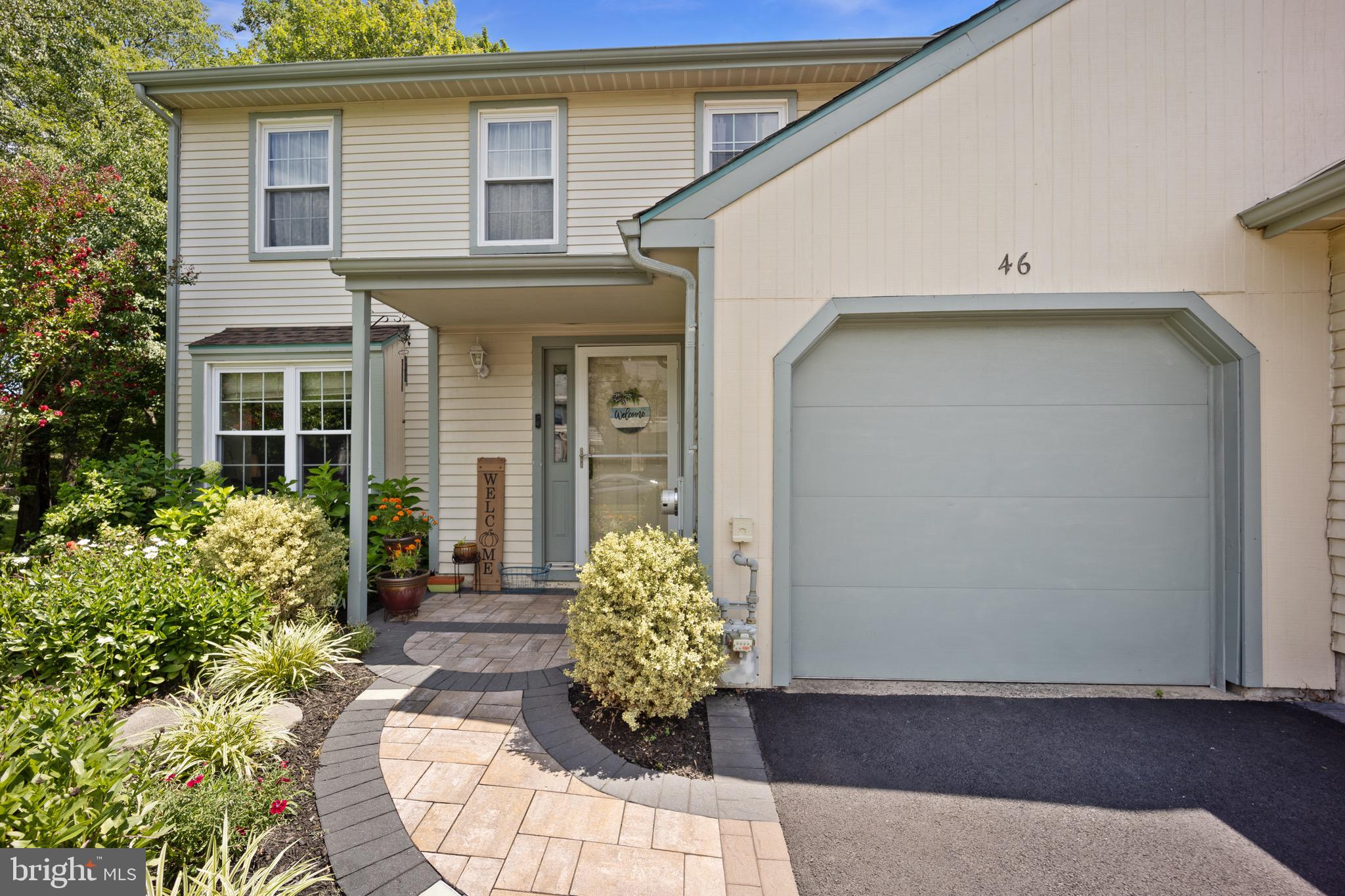 46 LAUREL CIRCLE