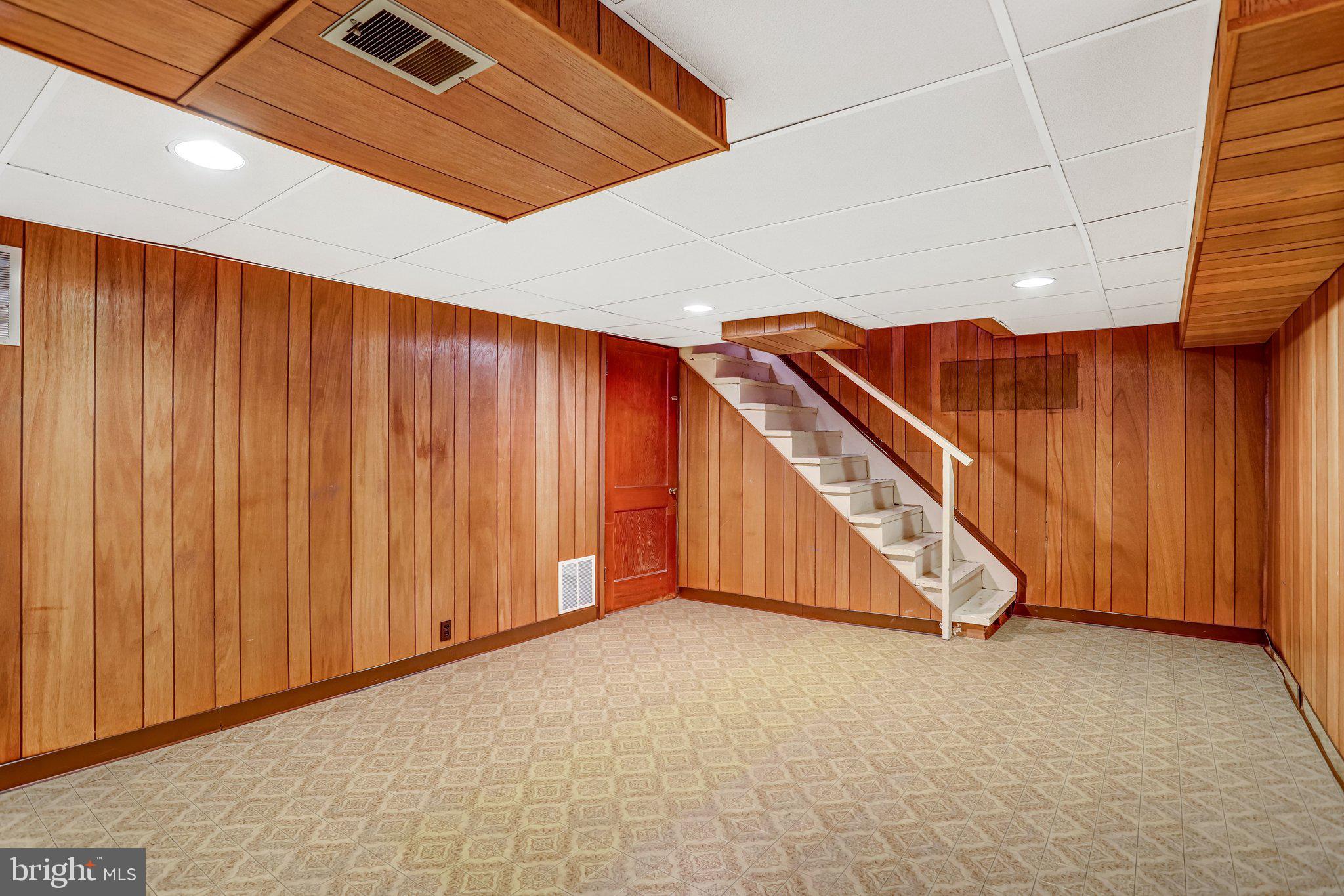 KENSINGTON ESTATES - Residential