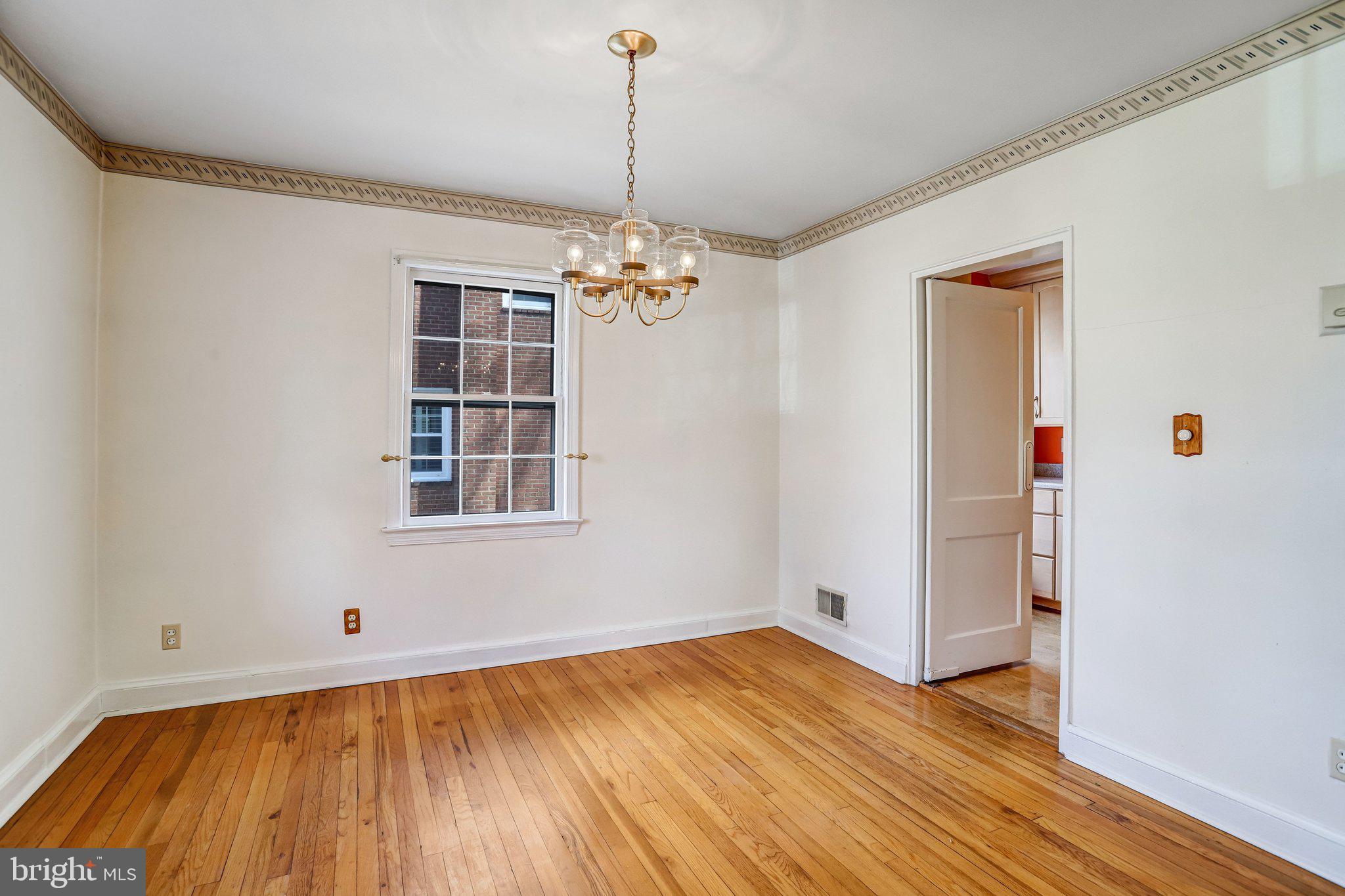 KENSINGTON ESTATES - Residential